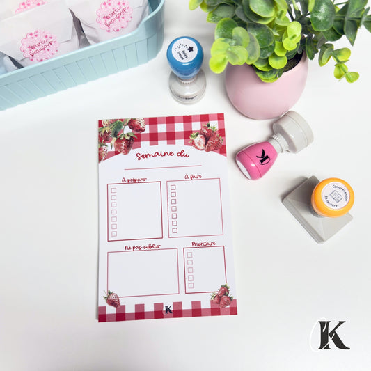 Bloc-notes | Planificateur | Fraises rouges à motif carreaux