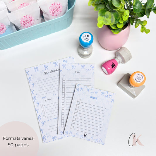 Ensemble de planificateur et blocs-notes | Noeuds chics bleus