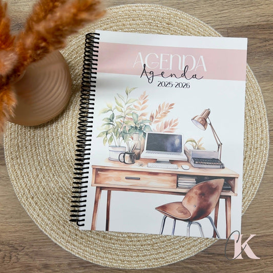 Agenda Planificateur Enseignant 2025-2026 | Thème Bureau | Pastel Signature - Créations KingA+