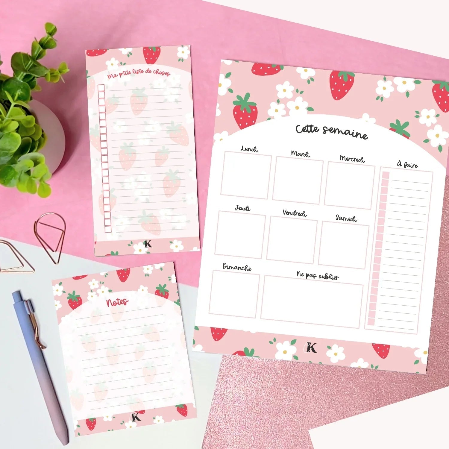 Ensemble de planificateur et blocs - notes | Fraises sur fond rose - Papeterie