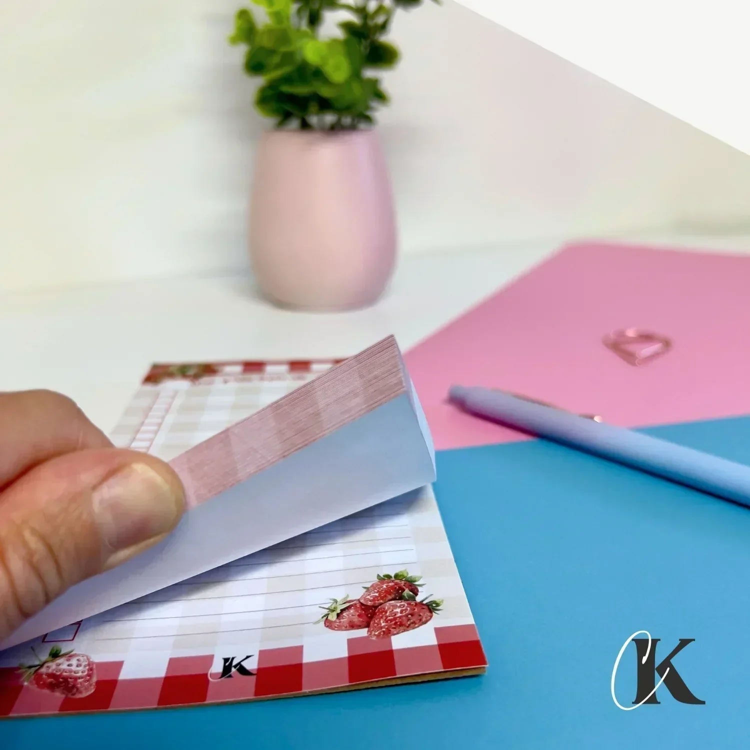 Liste de tâches | Fraises rouges à motif carreaux (To do list) | Retro - Papeterie
